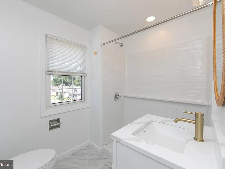 9 E Holly Ave #5 — Photo 13