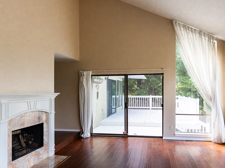 13816 SE 42nd Pl — Photo 5