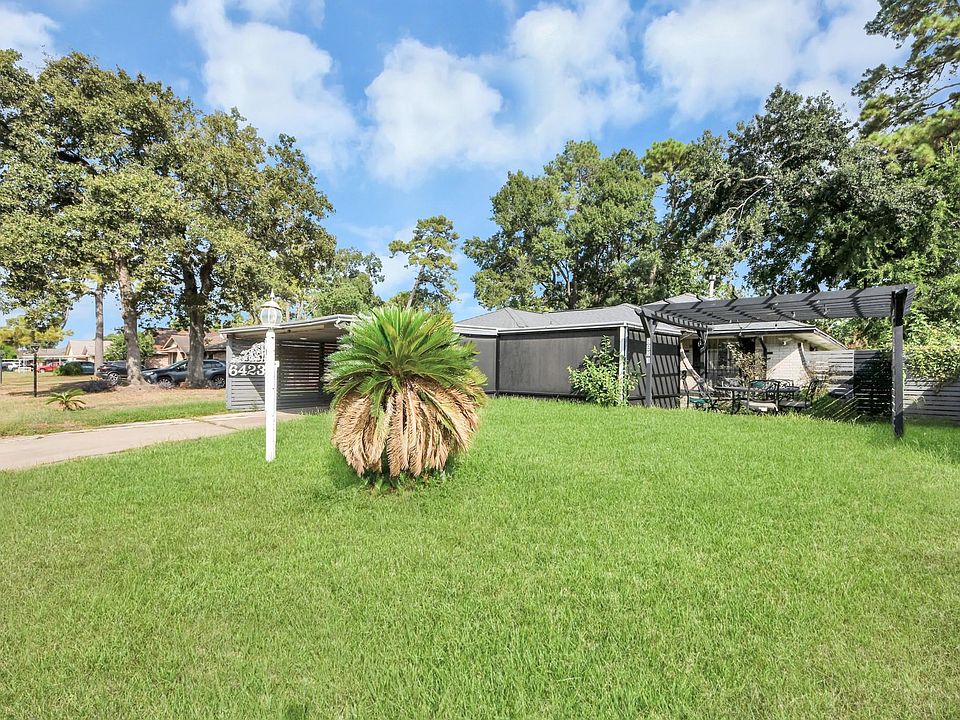 1st image of 6423 Bluestone Dr