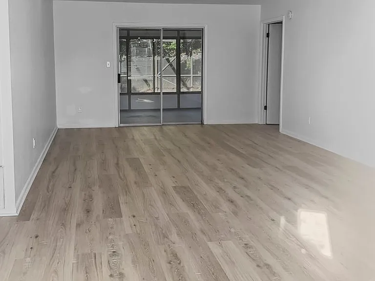 115 Christopher Dr — Photo 13