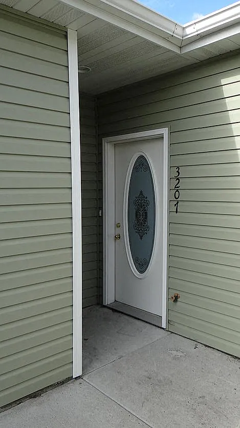 Courtyard Townhomes — Photo 2
