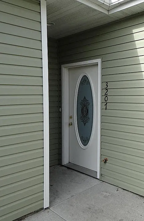 Courtyard Townhomes Front Entrance