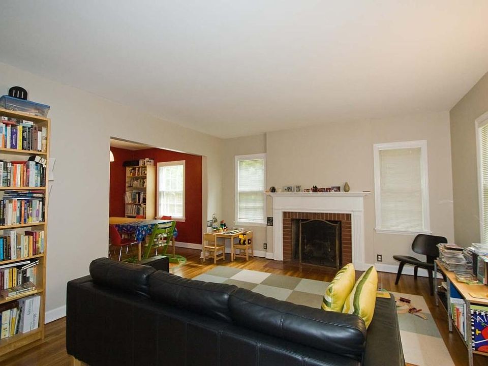 Living Room w/ Fireplace