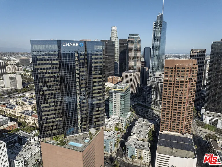 1100 Wilshire Blvd #2911 — Photo 35