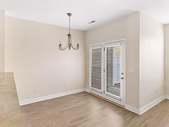 5th image of 9614 Scarborough Ct