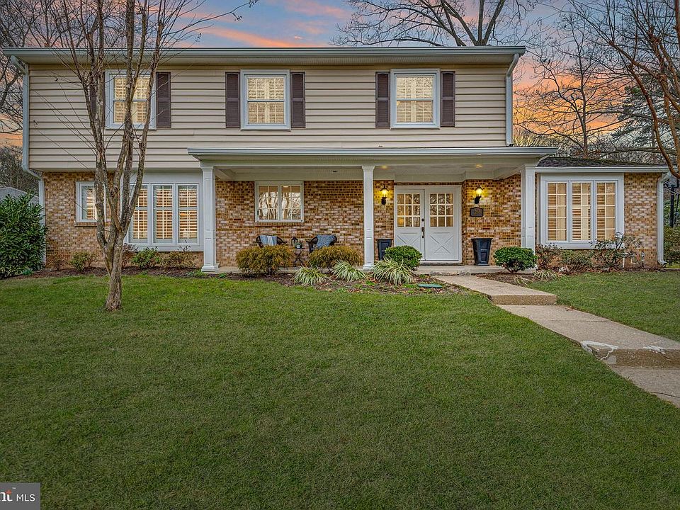 1st image of 503 Devonshire Ln