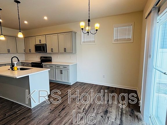 4th image of 2220 Patrick Dr