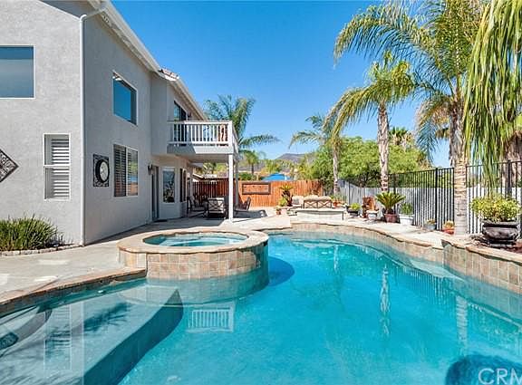 3rd image of 771 Captiva Cir