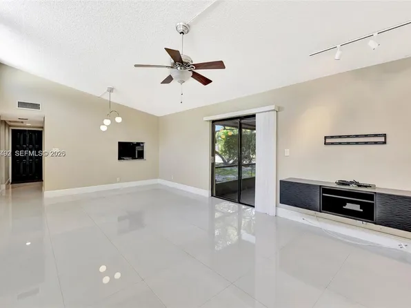 5701 Swordfish Cir, Fort Lauderdale, FL 33319