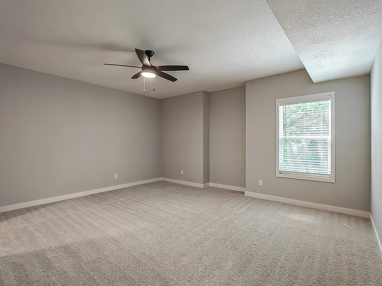 22231 W 121st St — Photo 38