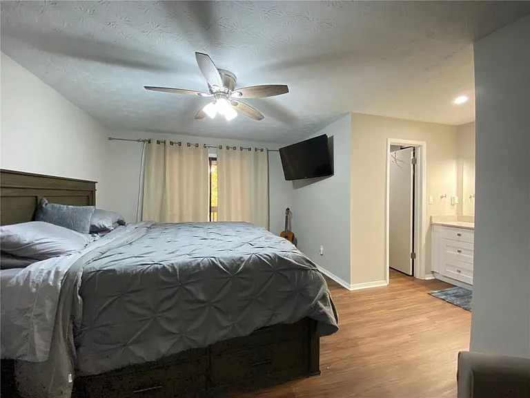 704 Dunbar Dr — Photo 17