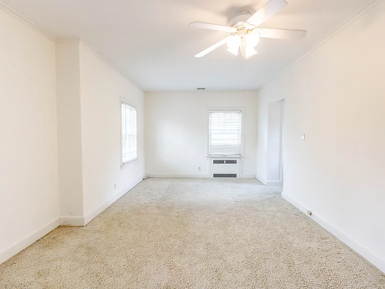 22 Serafin Pl — Photo 38