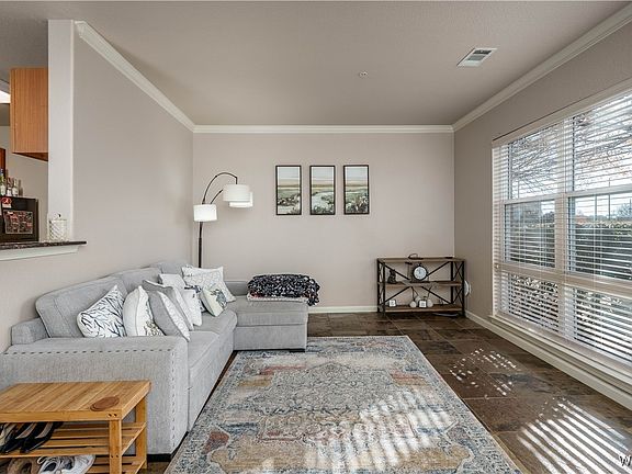 3rd image of 600 13th St #213