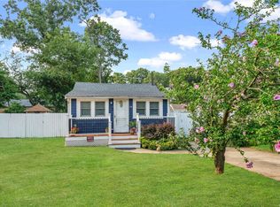 14 Oak Dr, Nesconset, NY 11767