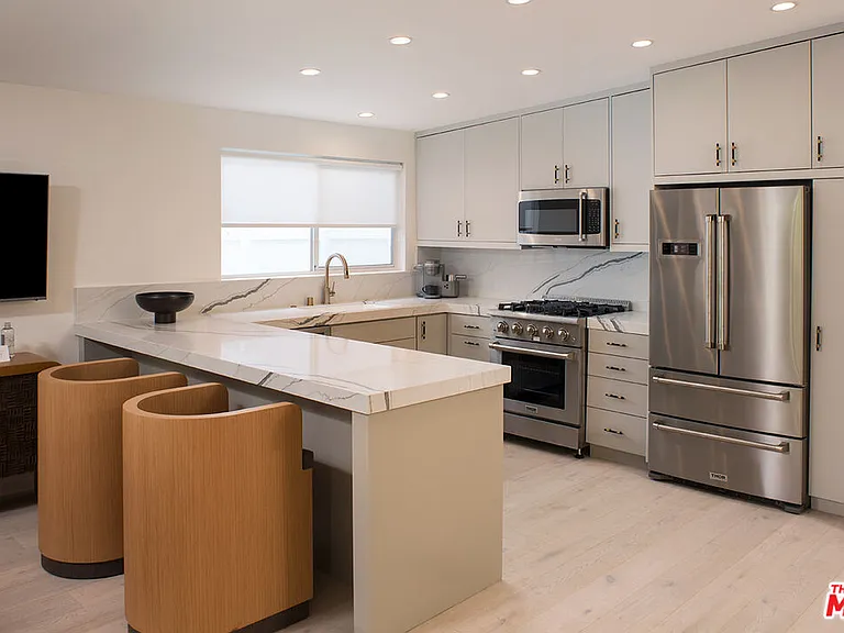 8917 Cynthia St #2 — Photo 13