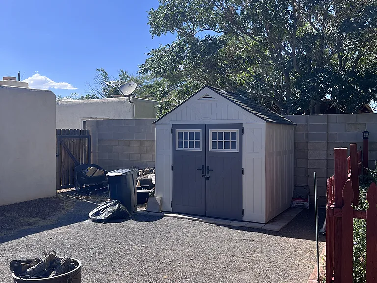 Shed