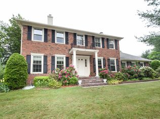 2 Bidwell Farm Rd, Collinsville, CT 06019