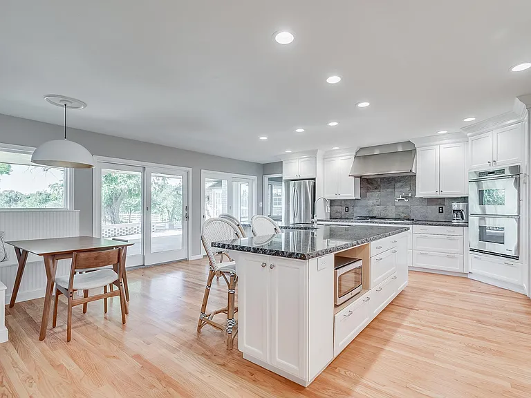 1516 E Britton Rd — Photo 11