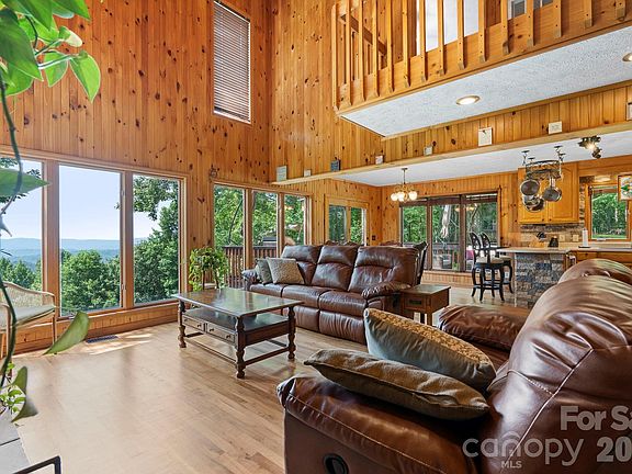 5th image of 4415 Laurel Ridge Dr