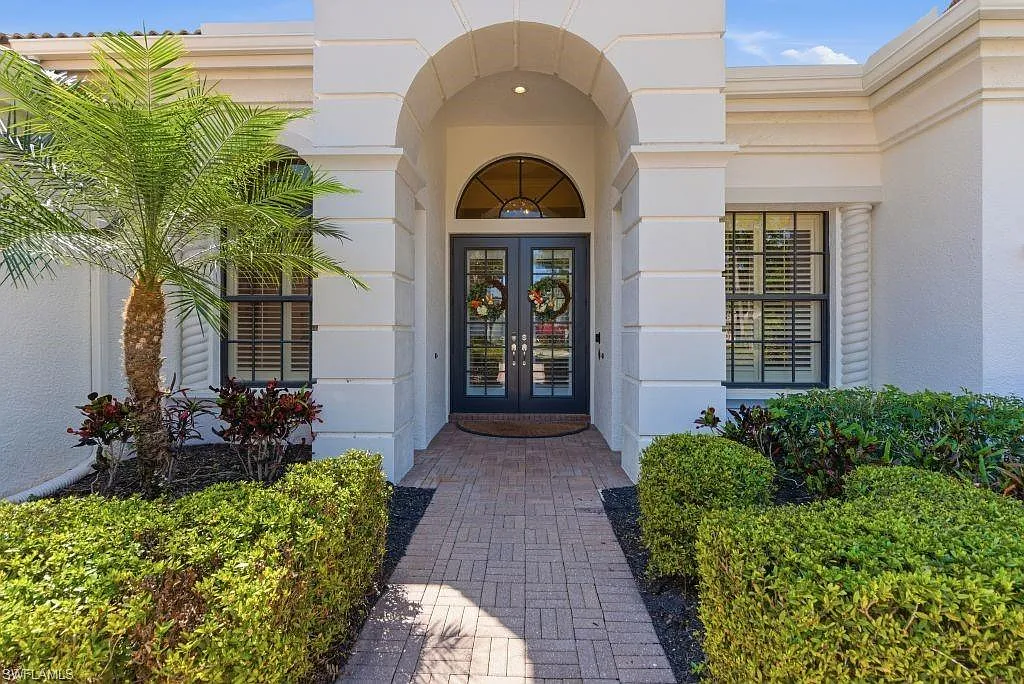 4 bed, 4.0 bath, 3120 sqft, $10,000 — Photo 3