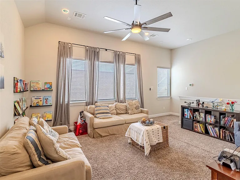 10923 Texas Rose Dr — Photo 37