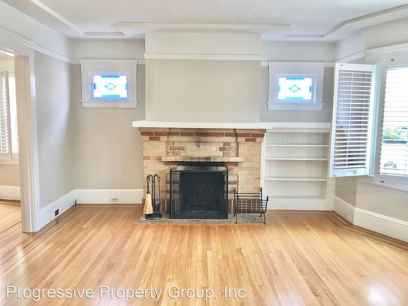 3rd image of 129 Capistrano Ave