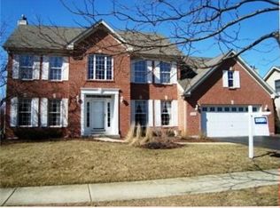 5311 Catclaw Ct, Naperville, IL 60564