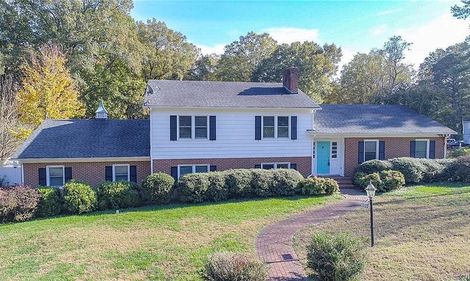 1st image of 120 Sherwood Dr