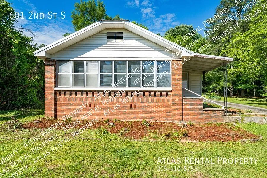 3 Bedroom Oneonta Beauty! — Photo 1