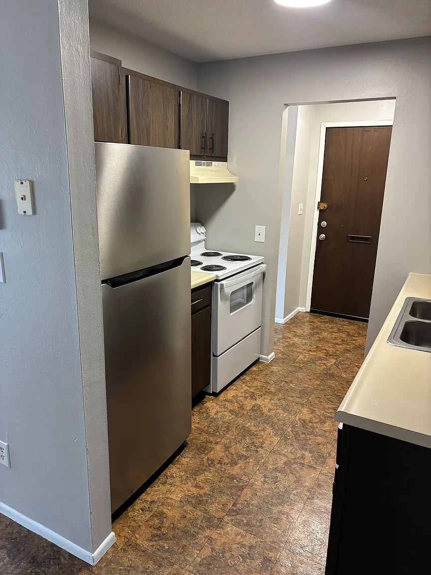 831 Western Ave #203 photo 1