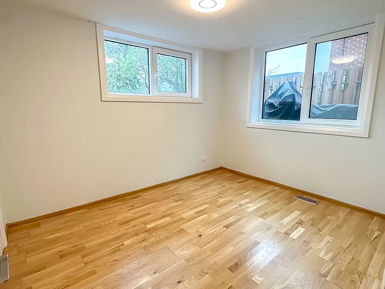 199 Ste Anne Ave — Photo 3
