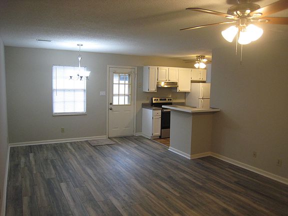 4th image of 9007 Bell Brook Ln