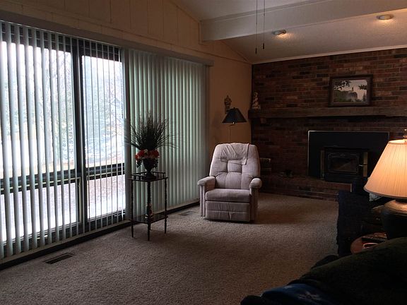 5th image of 950 Lake James Dr