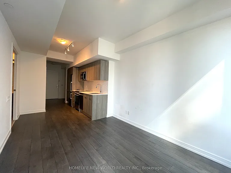 28 Wellesley St E #1606 — Photo 8