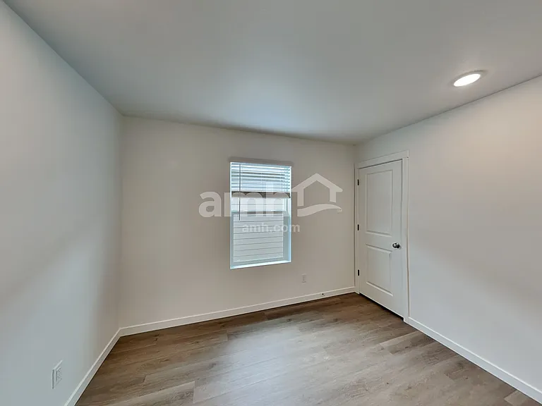 310 N Addison Way — Photo 16