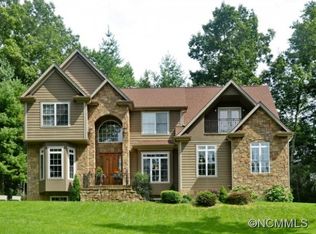 108 Dumont Ct, Fairview, NC 28730