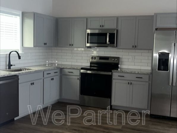 100 Crest Pointe