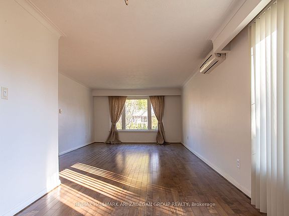 4th image of 210 Harrygan Cres