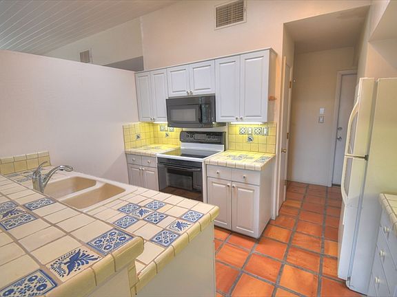 5th image of 2517 Tramway Terrace Ct NE