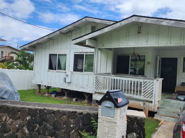 54-159 Hanaimoa St, Hauula, HI 96717