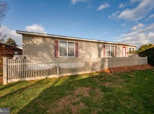 217 Knollwood Ln, Reading, PA 19606