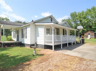 201 Fletcher St, Morganton, NC 28655