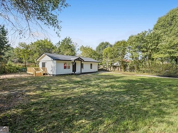 4th image of 396 Price Rd NE