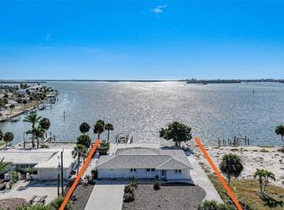 1350 Aqua View Ln, Englewood, FL 34223