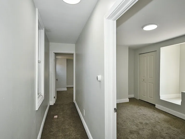 1103 Crosby St #1 — Photo 7