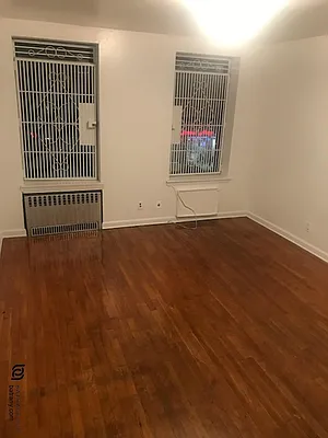 Rented by Batra Group Inc | media 20