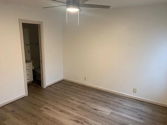 3927 Dexter Ave — Photo 9