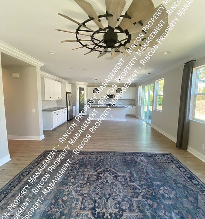 1st image of 1023 Royal Oaks Pl