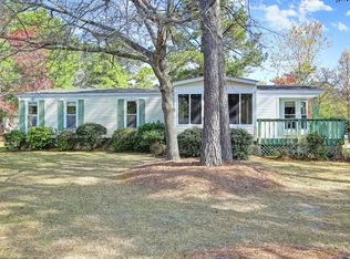 401 Quartermaster Ct, Hampstead, NC 28443