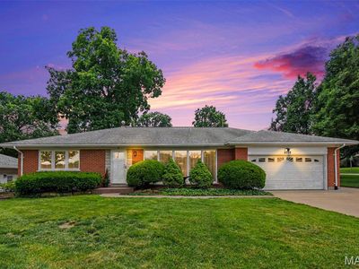 6008 Deerwood Dr, Saint Louis, MO, 63123